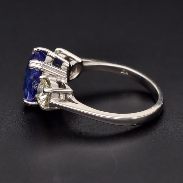 Platinum Tanzanite Diamond Ring