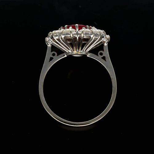 Art Deco 18ct White Gold Ruby and Diamond Ring image-6