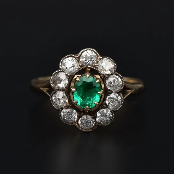 Edwardian 18ct Yellow Gold O-Cut Diamond & Colombian Emerald Ring