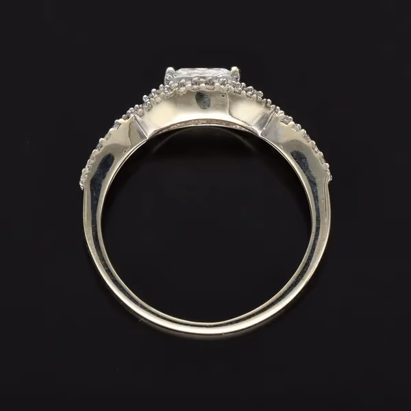 Gold Diamond Ring