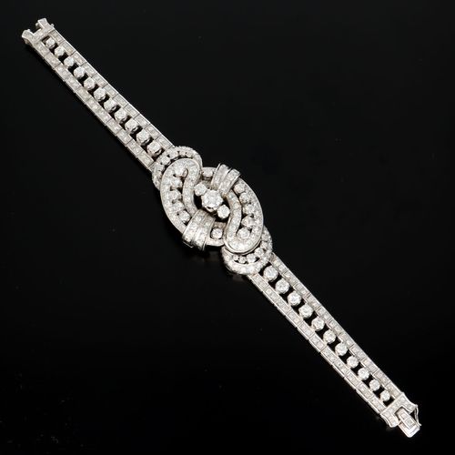15ct White Gold Vintage Diamond Bracelet image-1