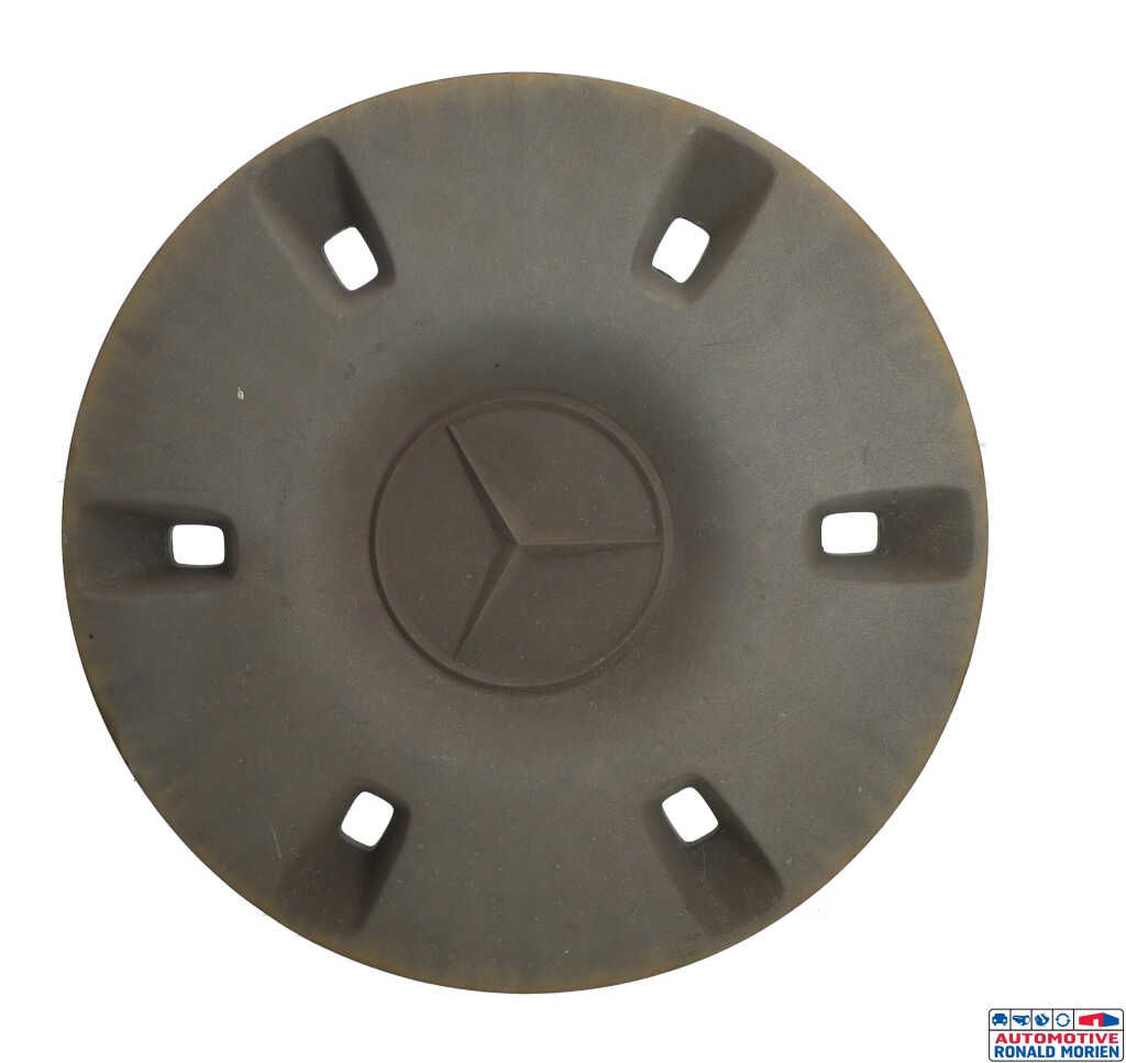 Used Wheel cover (spare) Mercedes Sprinter 3,5t (906.63) 315 CDI 16V Price € 10,00 Margin scheme offered by Automaterialen Ronald Morien B.V.