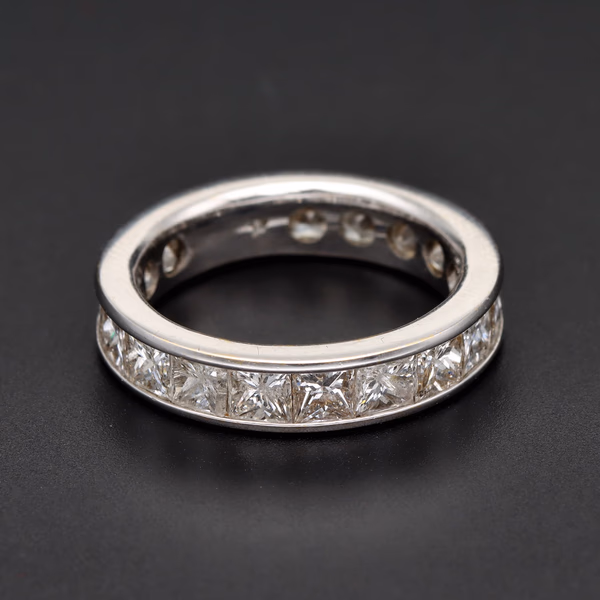 18ct White Gold Full Eternity Ring