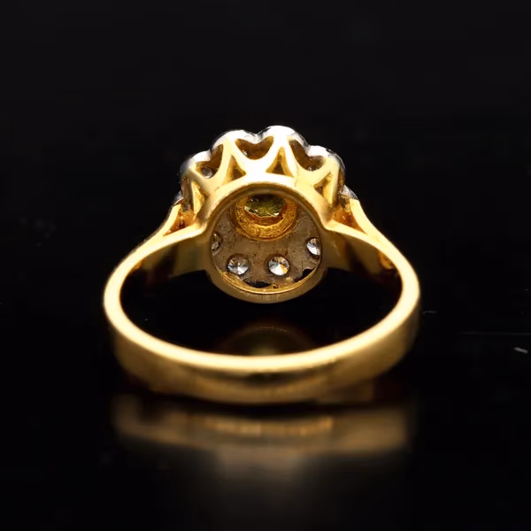 18k Gold Yellow Sapphire and Diamonds Ring