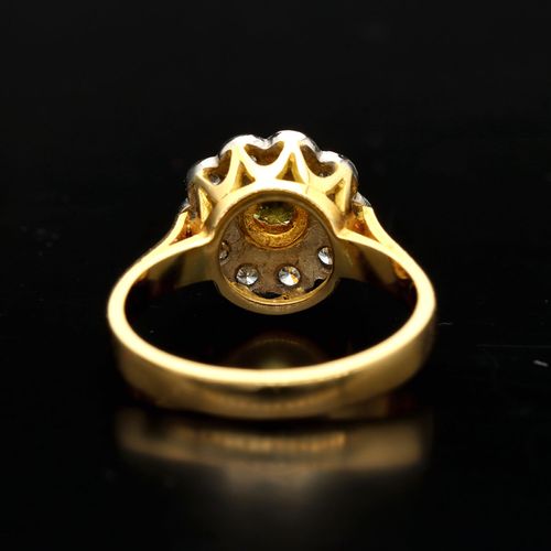 18k Gold Yellow Sapphire and Diamonds Ring image-5