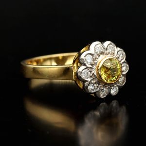 18k Gold Yellow Sapphire and Diamonds Ring