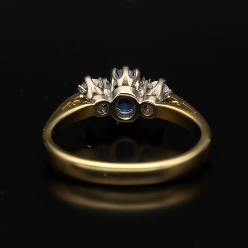 18ct Gold Sapphire And Diamond Ring Size M image-5