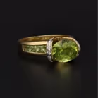 18ct Yellow Gold Peridot & Diamond Ring