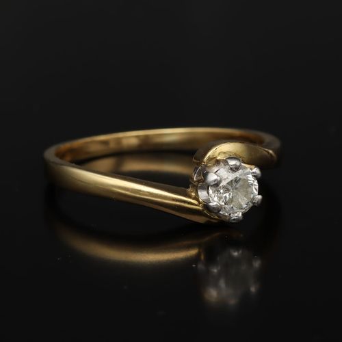 18ct Gold 0.30ct Diamond Ring image-1