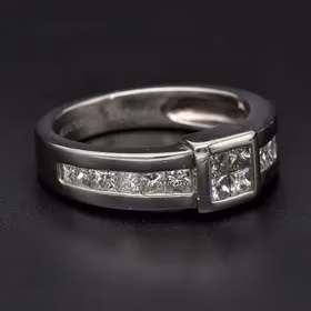 Platinum Art Deco Style Diamond Ring