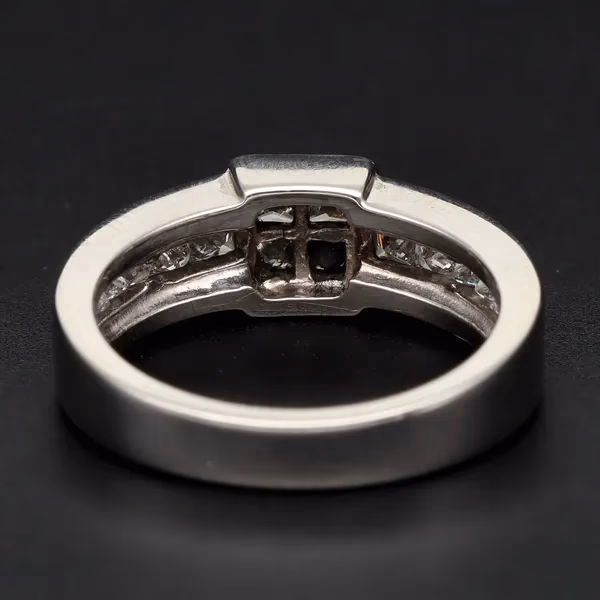 Platinum Art Deco Style Diamond Ring