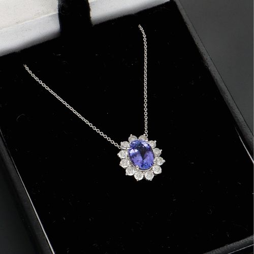 18ct Gold Tanzanite and Diamond Pendant Necklace image-1