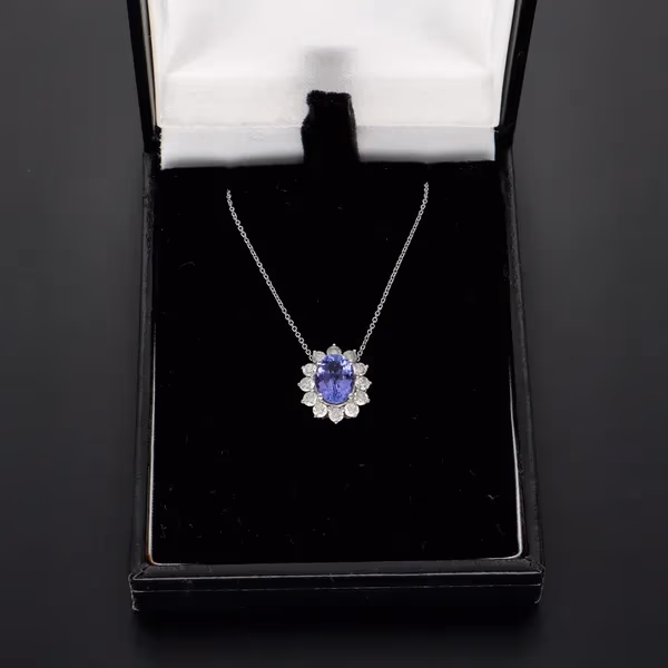 18ct Gold Tanzanite and Diamond Pendant Necklace