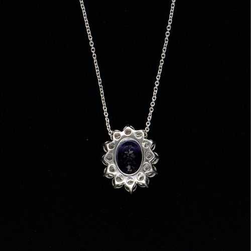 18ct Gold Tanzanite and Diamond Pendant Necklace image-6