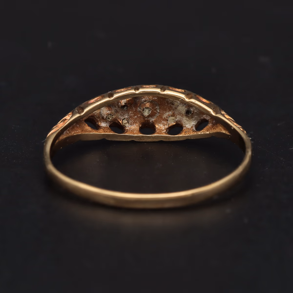 9ct Yellow Gold Sapphire & Diamond Ring