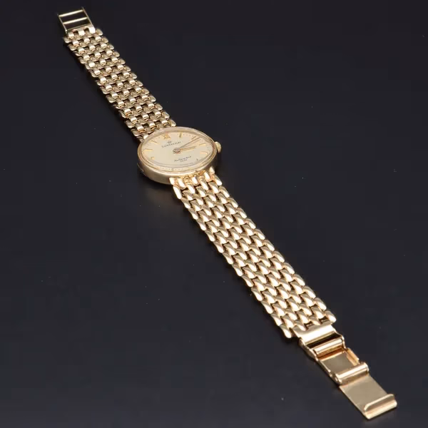 9ct Yellow Gold Sovereign Ladies Watch