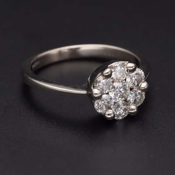 18ct White Gold 1ct Diamond Cluster Ring