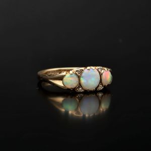 Vintage 9ct Gold Opal and Diamond Ring