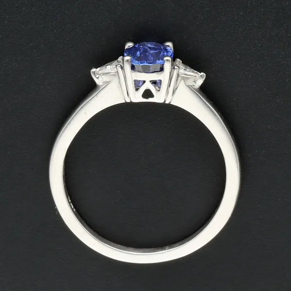 18ct White Gold Tanzanite & Diamond Ring