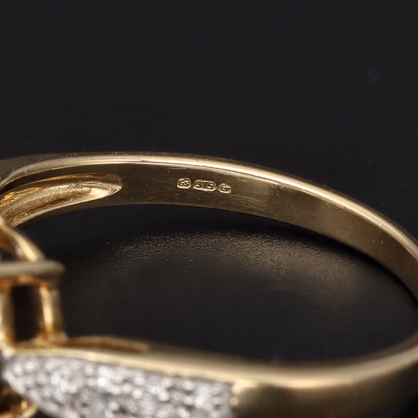 9ct Yellow Gold Tanzanite & Diamond Ring