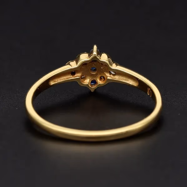 18ct Gold Diamond Sapphire Ring