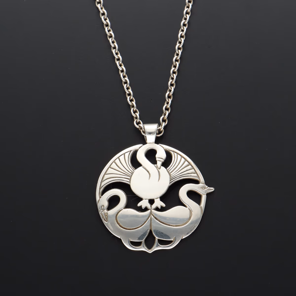 Vintage Shetland Silver 'Three Nornes' Swan Necklace