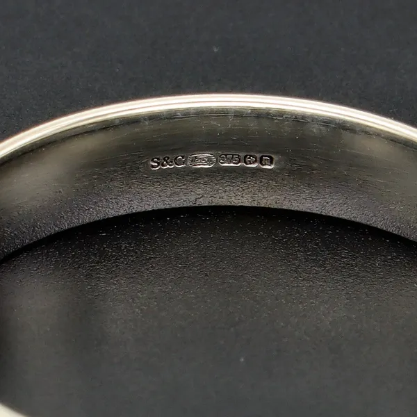 Very Large Gold Ring. Size Z+1