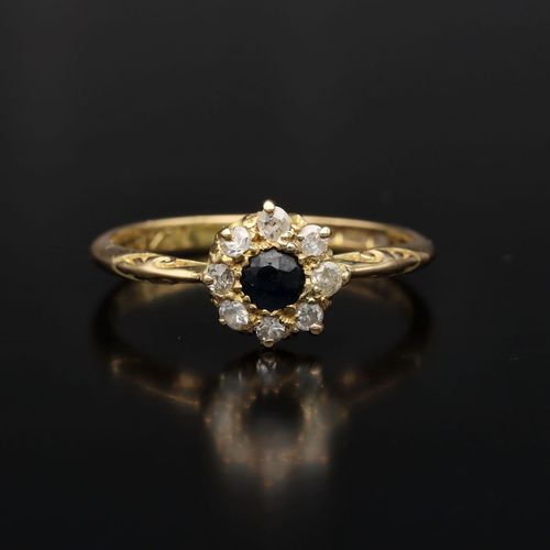 Edwardian 18ct Gold Sapphire Diamond Ring. Birmingham 1915 image-2