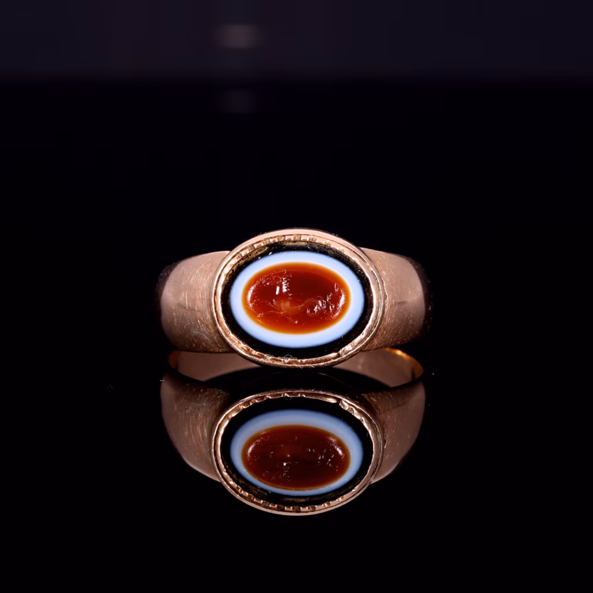 360° view of The Ancient Roman Bullseye Agate Hippocampus Intaglio Signet Ring