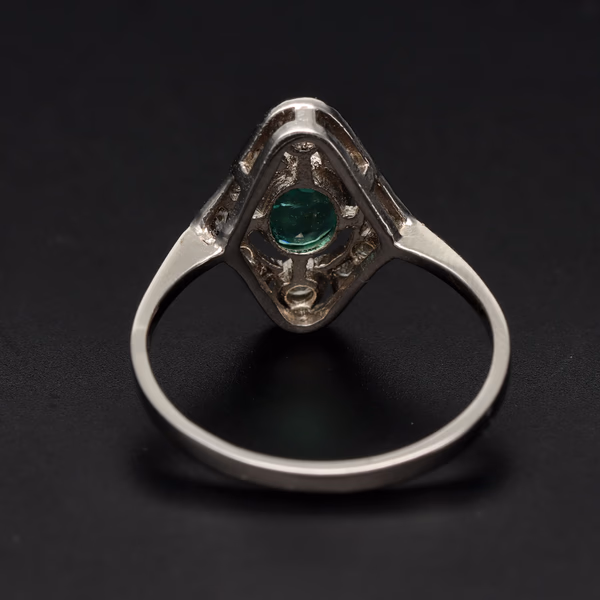 Platinum Art Deco Emerald & Diamond Ring