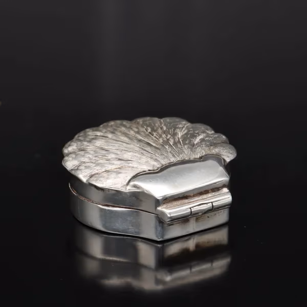 Silver Scallop Shell Pill Box