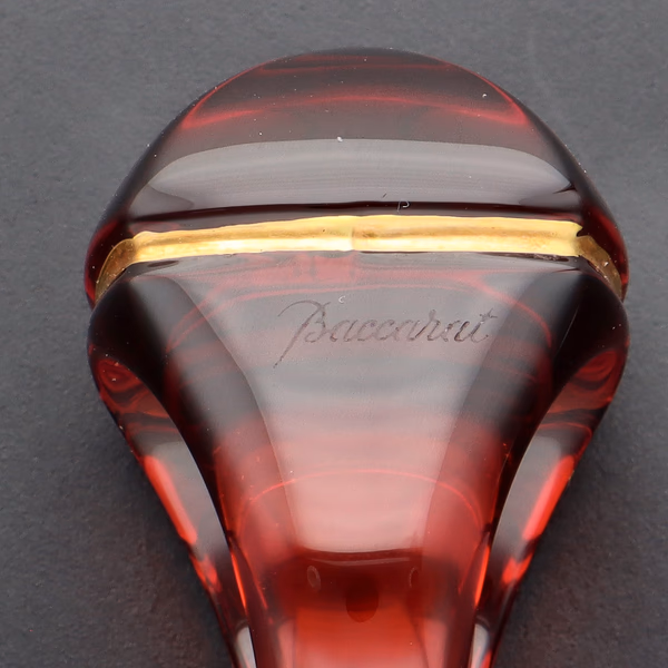 Baccarat Coquillage Ring in Ruby Red Crystal