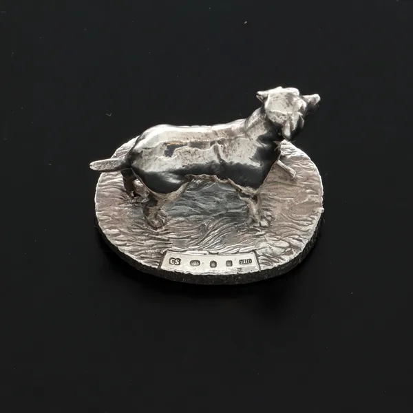 Naturalistic Model of a Labrador