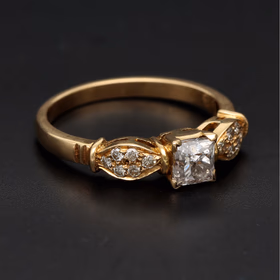 18ct Yellow Gold Diamond Solitaire Ring