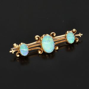 Vintage 18ct Gold Opal Brooch