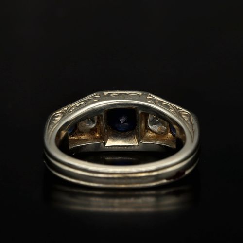 Art Deco Sapphire and Diamond Ring image-4
