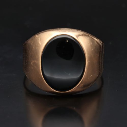 Gents 14kt Gold Signet Ring image-2