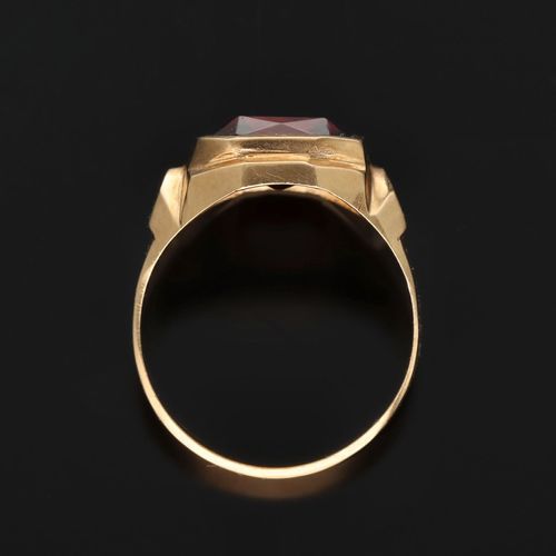 10k Gold Large Natural Garnet Ring. image-5
