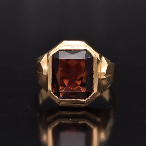 10k Gold Large Natural Garnet Ring.
