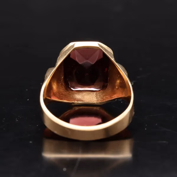 10k Gold Large Natural Garnet Ring.