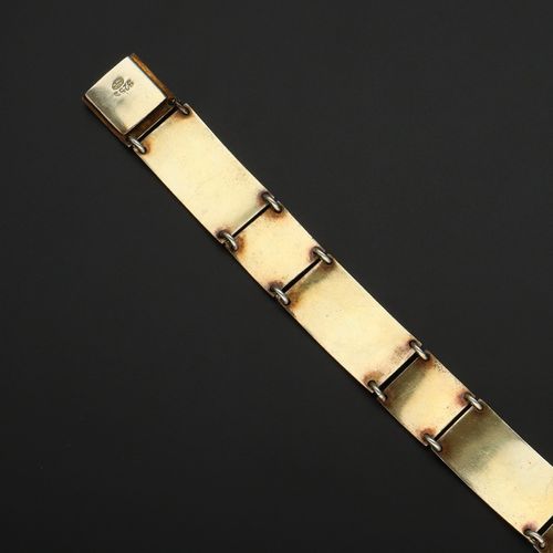 Rare Vermeil Silver and Red Guilloche Enamel Bracelet image-4