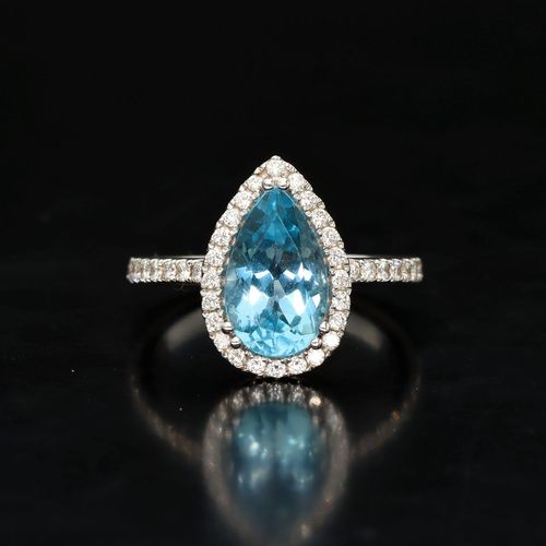 18ct Gold Diamond and Aquamarine Ring image-2