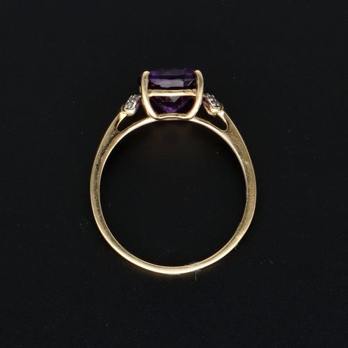 Gold 2.3ct Amethyst and Diamond Ring image-6