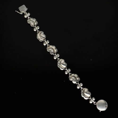 Vintage Silver ‘Moonlight Grapes’ Bracelet by George Jensen image-3
