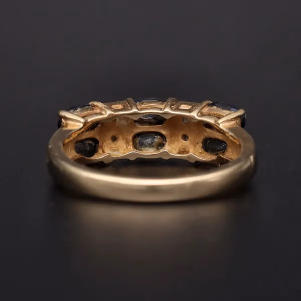 9ct Gold Sapphire and Diamond Ring