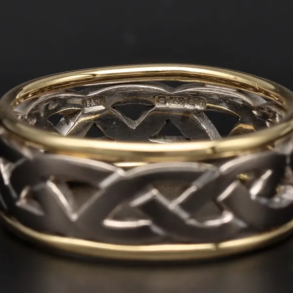 18ct White and Yellow Gold Ring with Celtic Design