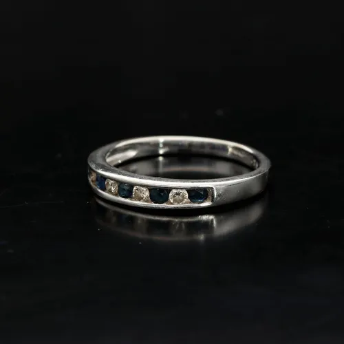 9ct White Gold Sapphire and Diamond Ring image-3