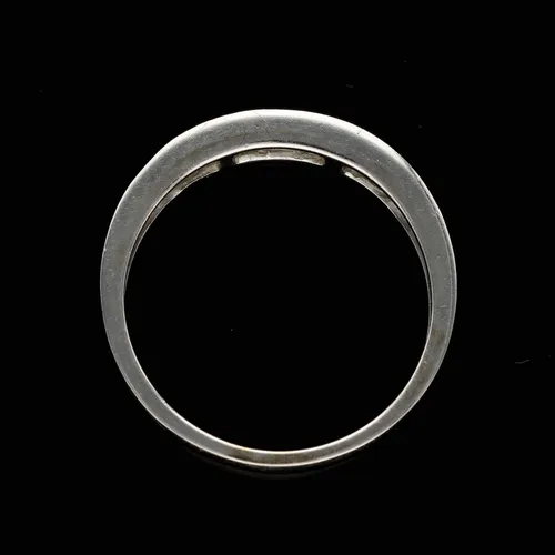 9ct White Gold Sapphire and Diamond Ring image-6