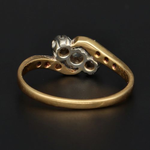 Vintage 18ct Gold and Platinum Ring image-5