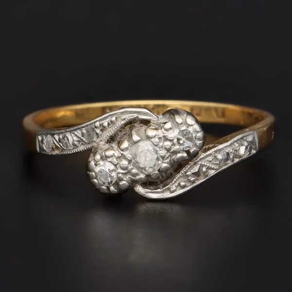 Vintage 18ct Gold and Platinum Ring